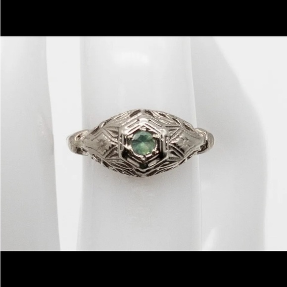 Natural Alexandrite Art Deco Solid Gold (White Gold) Ring - Picture 1 of 16